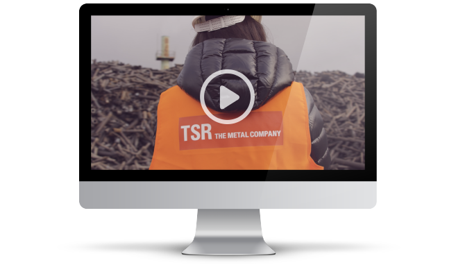 ein monitor mit einem Startbild zum Film "Ausbildung" man sieht den Rücken einer Sicherheitsweste